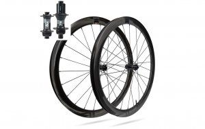 Ratų komplektas 700C Duke Baccara WRX 42 SLR2 / DT 370 CL JB Shimano 11S Brass